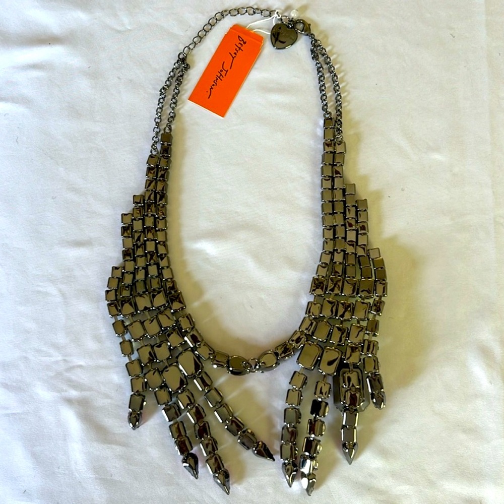 NWT ⚜️💖⚜️ BETSEY JOHNSON RICH WITCH BIB NECKLACE IN GREEN - Picture 9 of 10